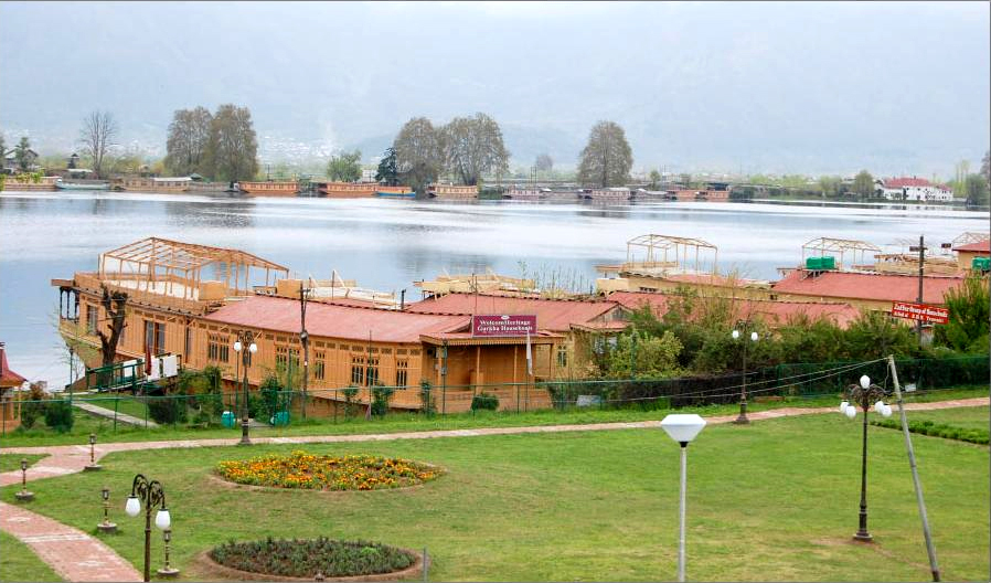 Nagin Lake